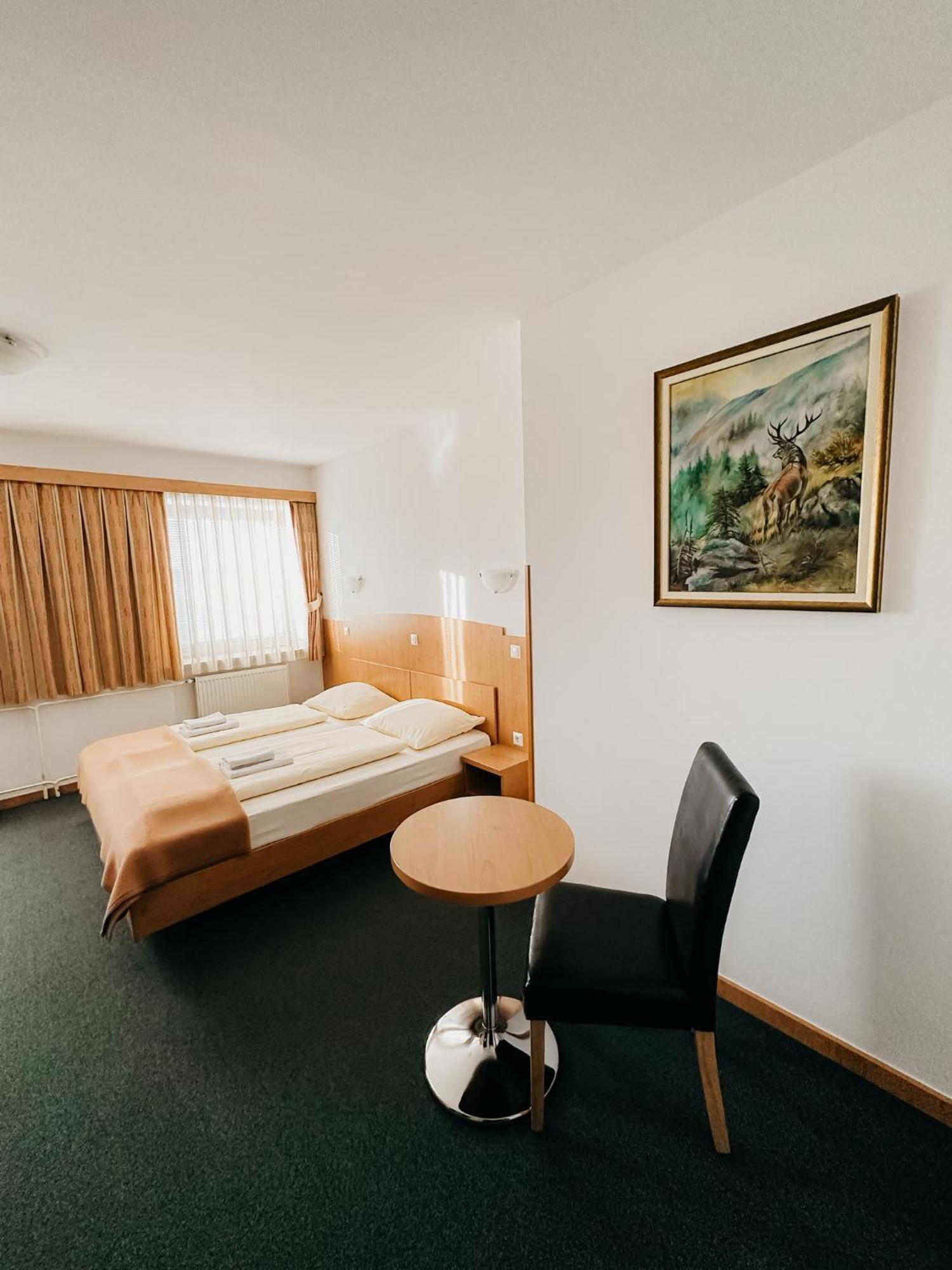 Hotel Oskar Zaplata Preddvor Exterior foto