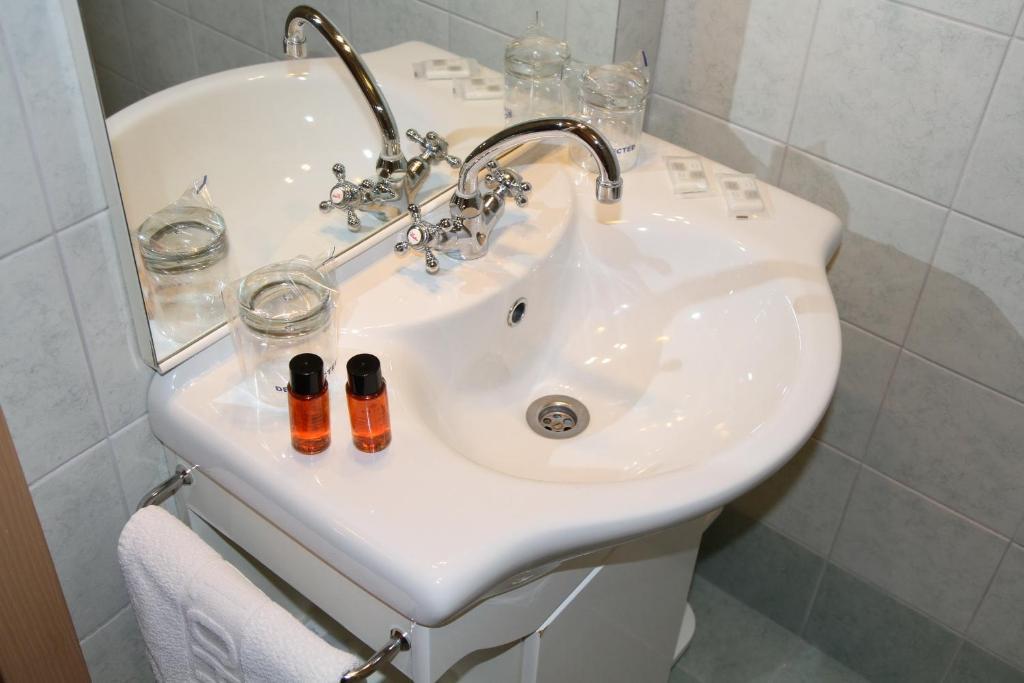 Hotel Oskar Zaplata Preddvor Habitación foto